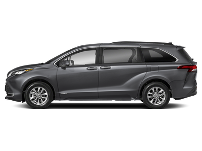 2022 Toyota Sienna XLE 8 Passenger