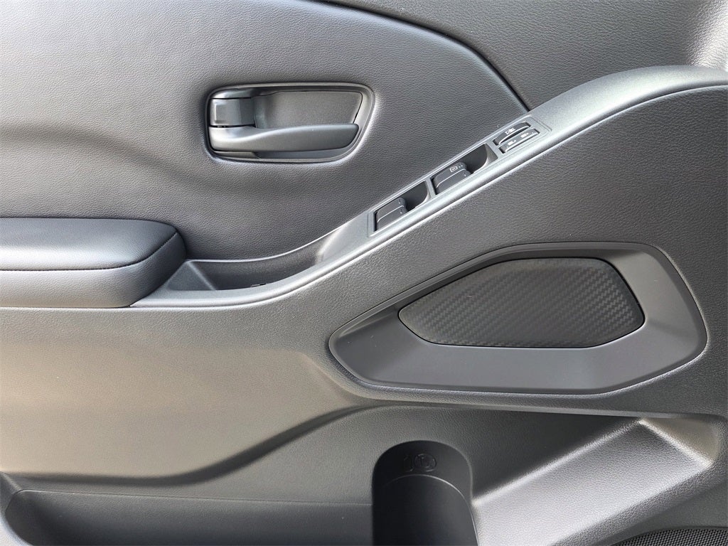 2025 Nissan Frontier S