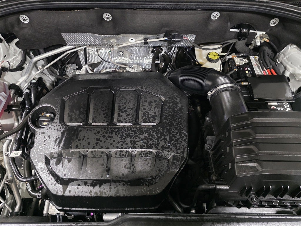 2024 Volkswagen Atlas Cross Sport 2.0T SEL R-Line