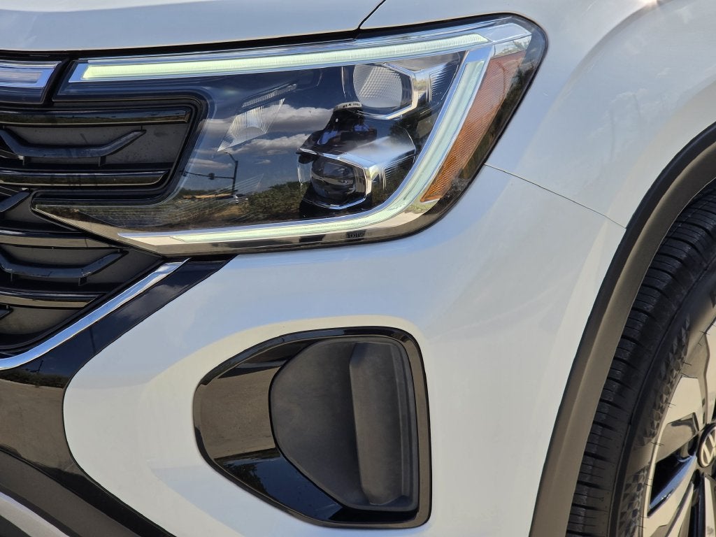 2024 Volkswagen Atlas Cross Sport 2.0T SE