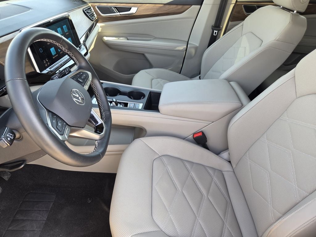 2025 Volkswagen Atlas 2.0T SE