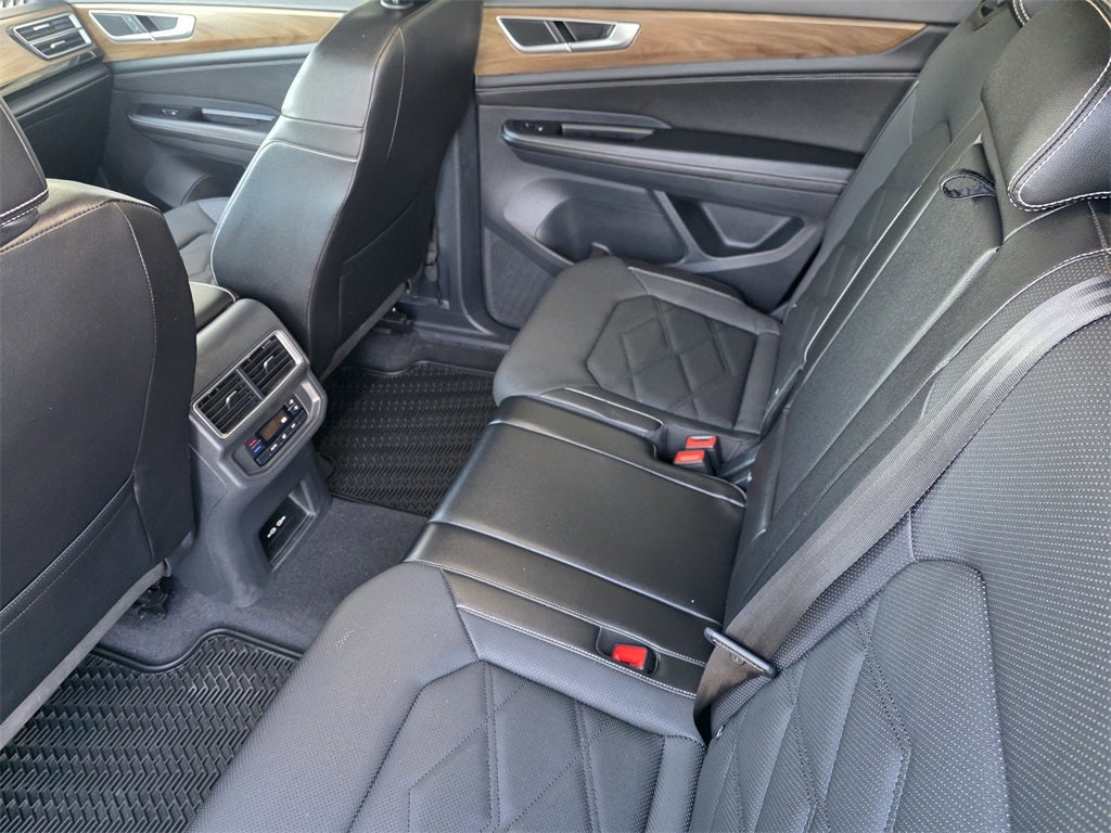 2024 Volkswagen Atlas 2.0T SE