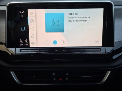 2025 Volkswagen Atlas Cross Sport 2.0T SE w/Technology