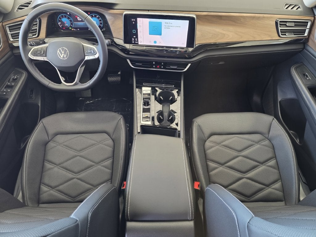 2026 Volkswagen Atlas SE w/Technology