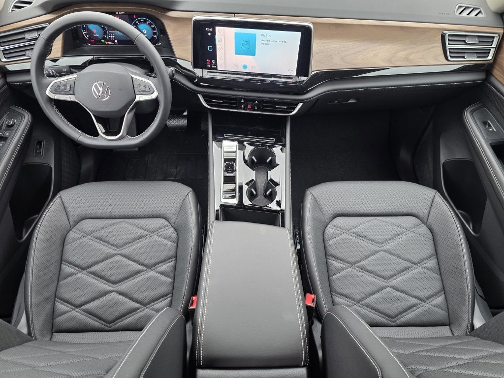 2026 Volkswagen Atlas SE w/Technology