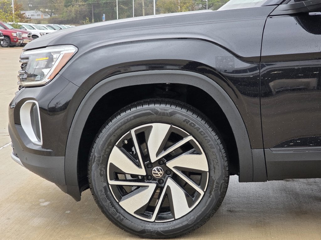 2026 Volkswagen Atlas SE w/Technology