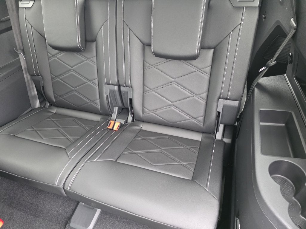 2026 Volkswagen Atlas SE w/Technology