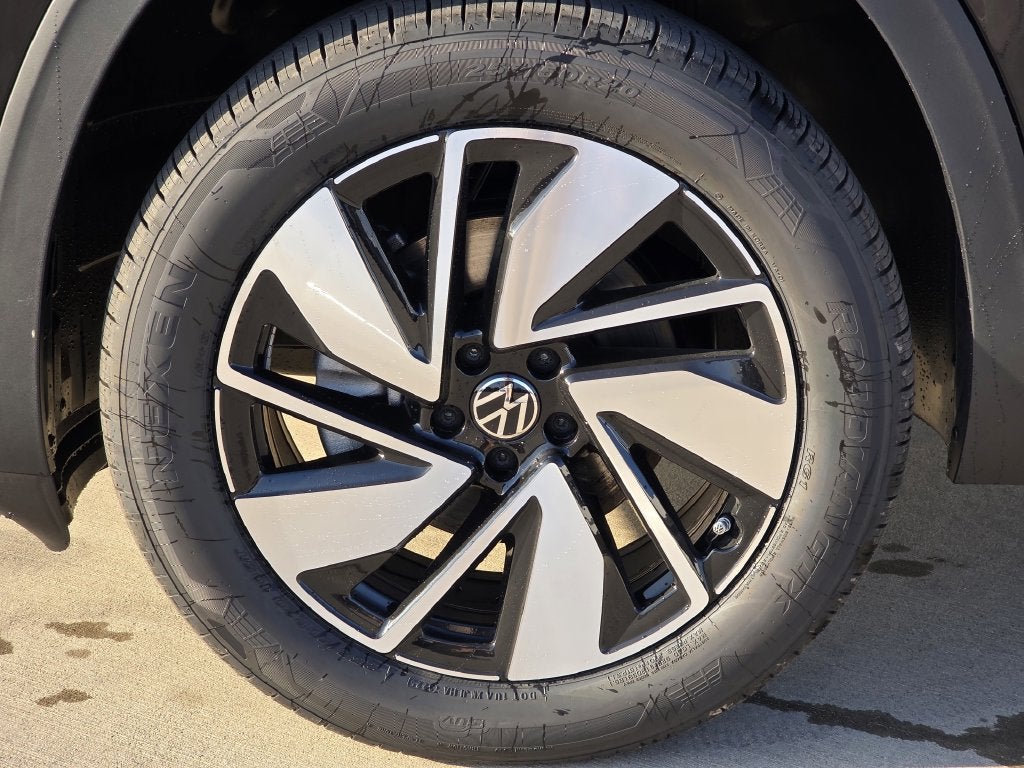 2026 Volkswagen Atlas SE w/Technology