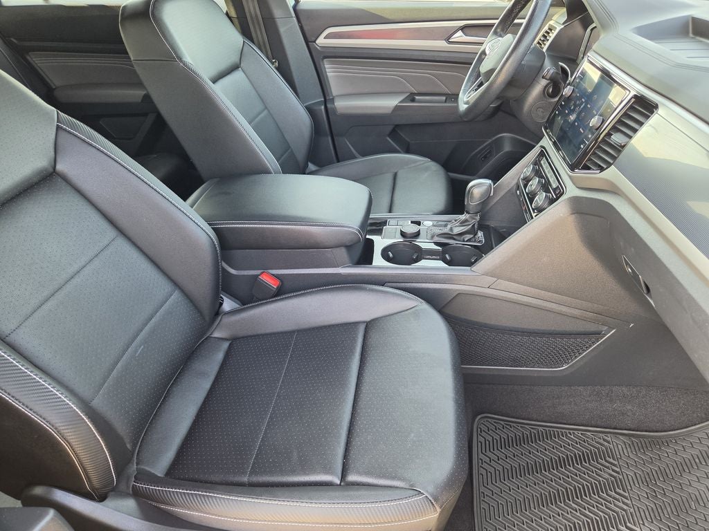 2023 Volkswagen Atlas Cross Sport 3.6L V6 SEL R-Line
