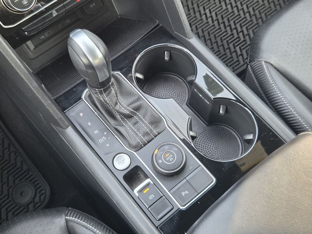 2023 Volkswagen Atlas Cross Sport 3.6L V6 SEL R-Line