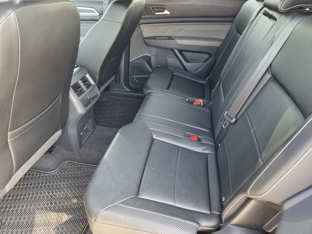 2023 Volkswagen Atlas Cross Sport 3.6L V6 SEL R-Line