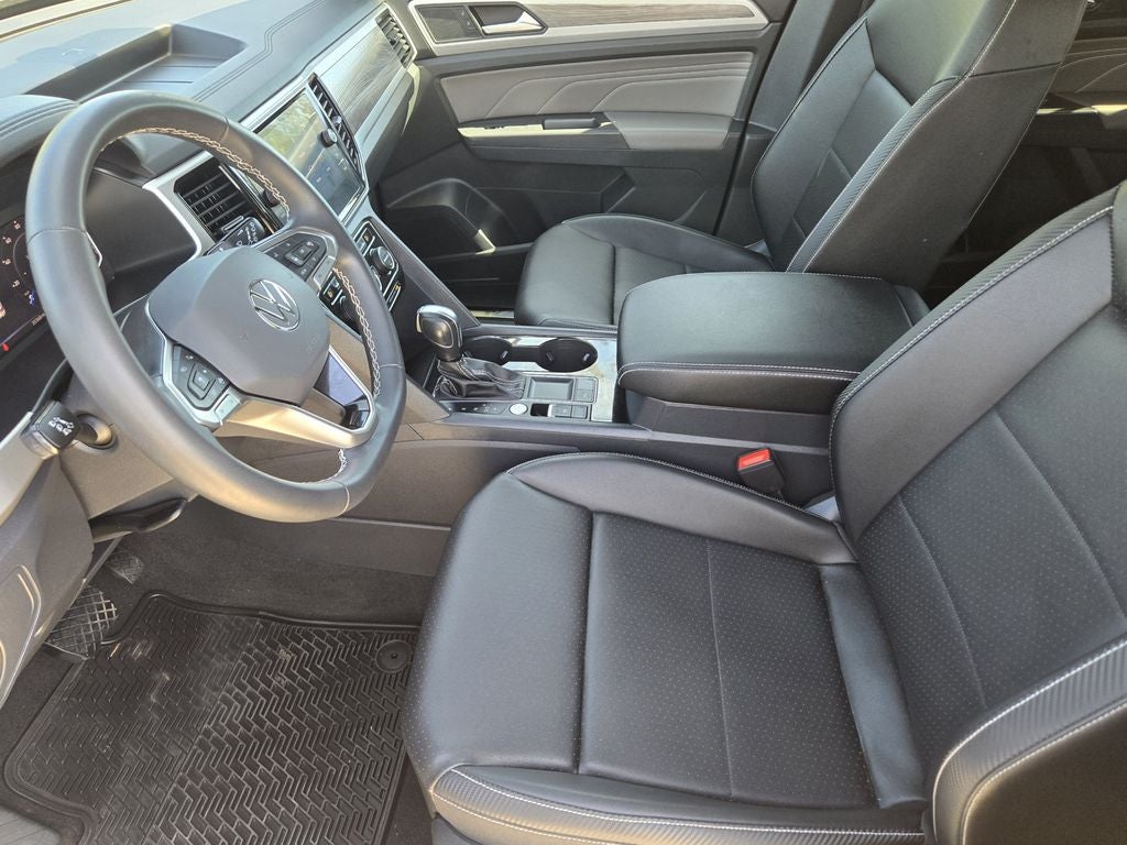 2023 Volkswagen Atlas Cross Sport 2.0T SE w/Technology