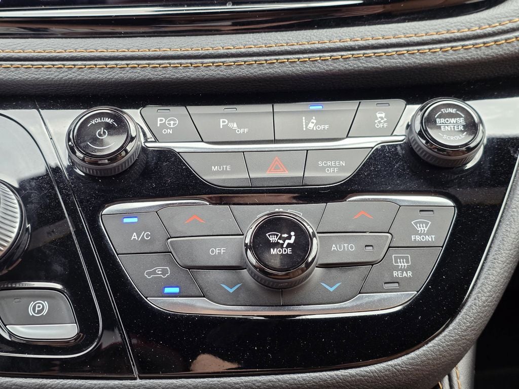 2022 Chrysler Pacifica Hybrid Pinnacle