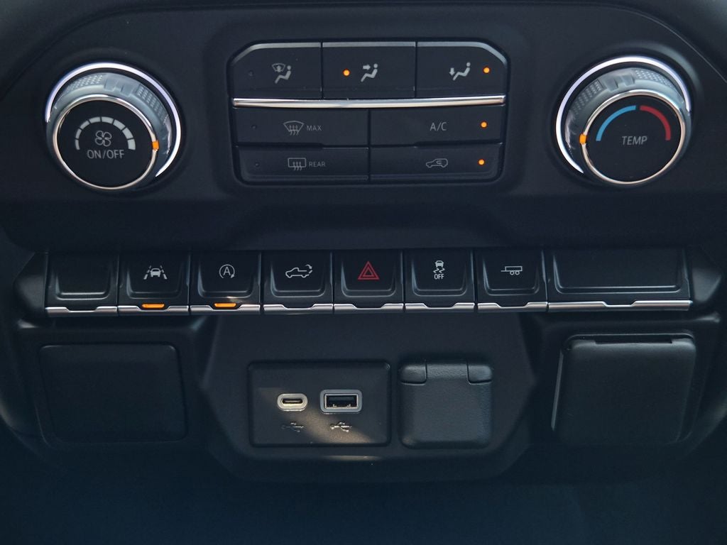 2025 Chevrolet Silverado 1500 Custom