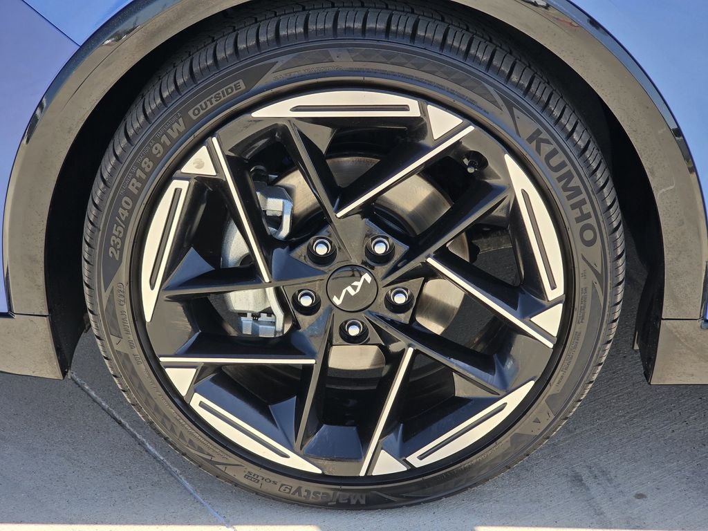 2025 Kia K4 GT-Line
