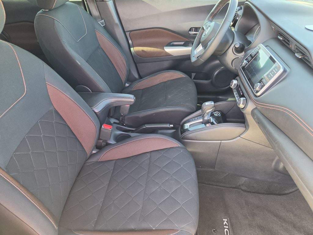2019 Nissan Kicks SR