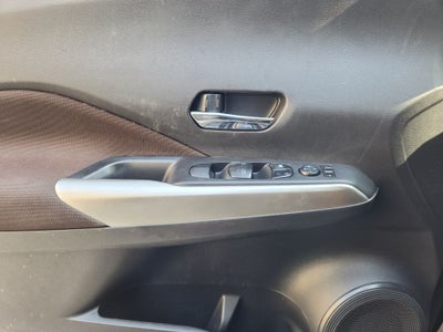2019 Nissan Kicks SR