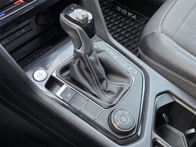 2025 Volkswagen Taos 1.5T SE Black