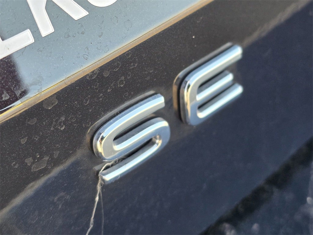 2025 Volkswagen Taos 1.5T SE Black