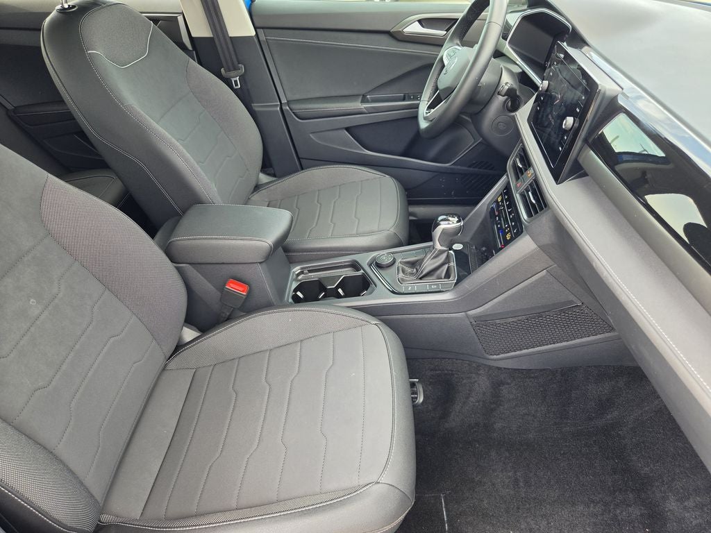 2025 Volkswagen Taos 1.5T SE Black