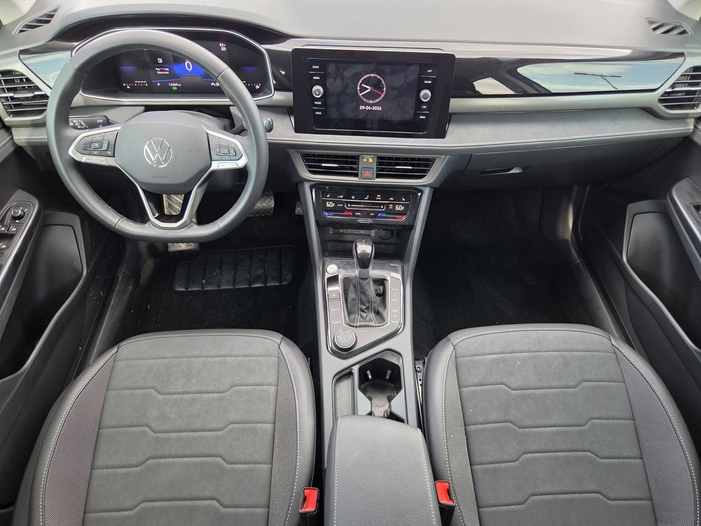 2025 Volkswagen Taos 1.5T SE Black