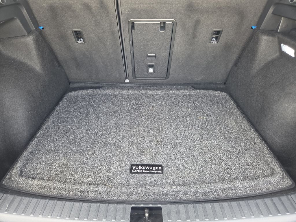 2025 Volkswagen Taos 1.5T SE Black