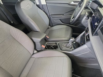 2025 Volkswagen Taos 1.5T SE Black