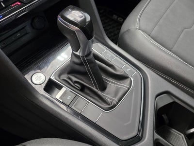 2025 Volkswagen Taos 1.5T SE Black