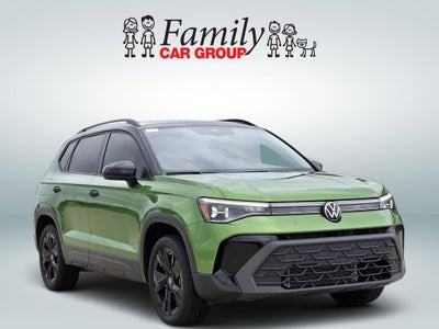 2025 Volkswagen Taos 1.5T SE Black