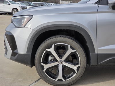 2025 Volkswagen Taos 1.5T SEL