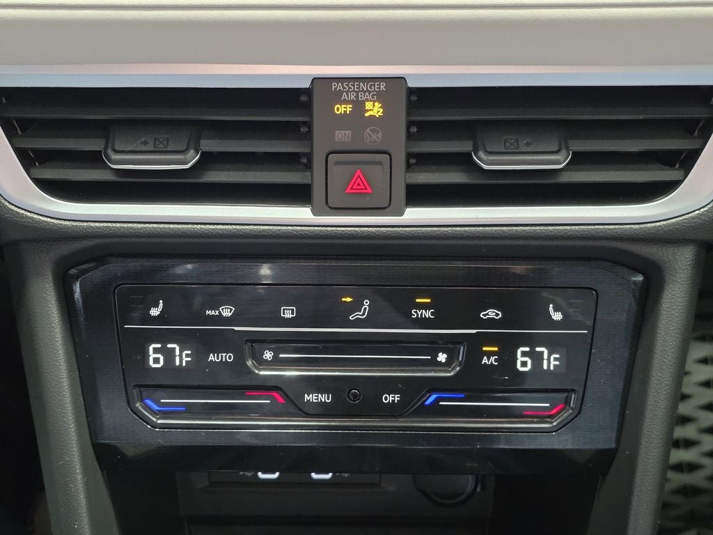 2025 Volkswagen Taos 1.5T SE