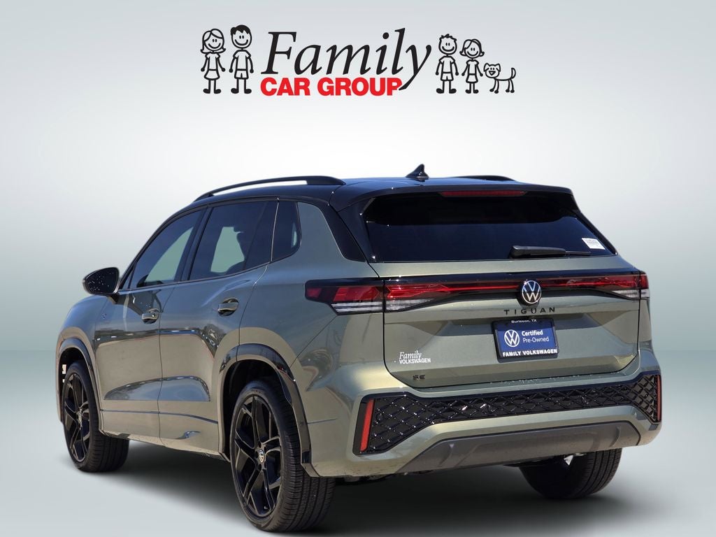 2026 Volkswagen Tiguan 2.0T SE R-Line Black