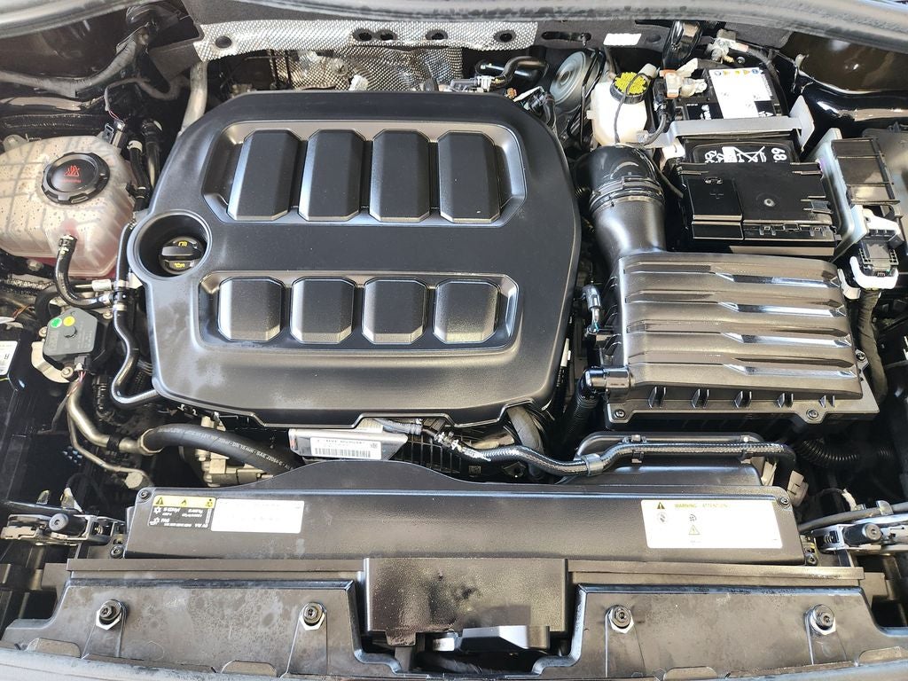 2025 Volkswagen Tiguan 2.0T SE