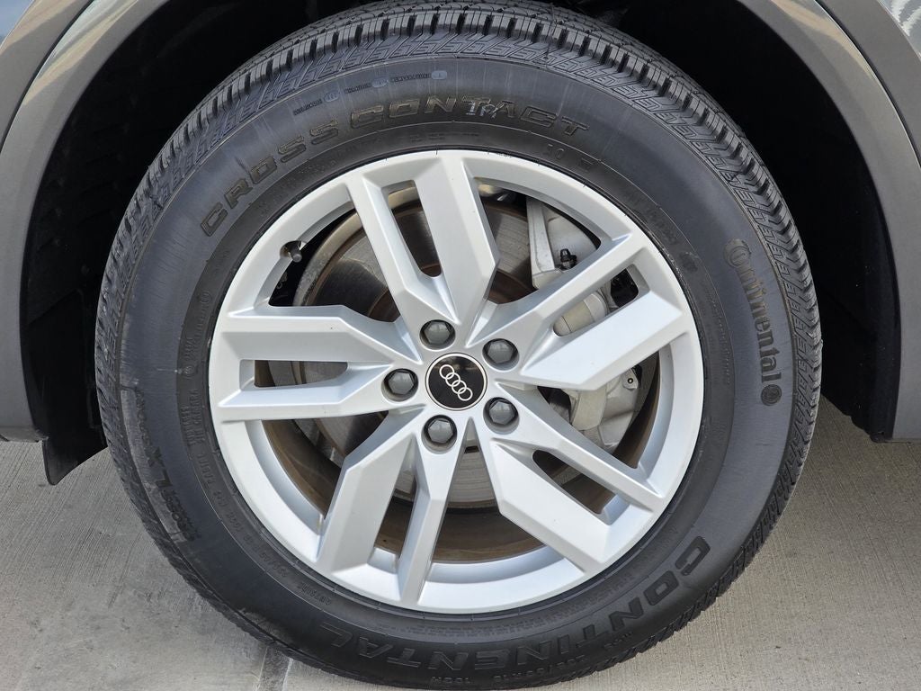 2023 Audi Q5 45 S line Premium quattro