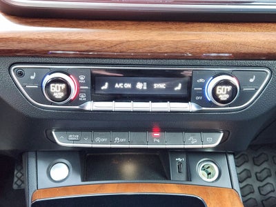 2023 Audi Q5 45 S line Premium quattro