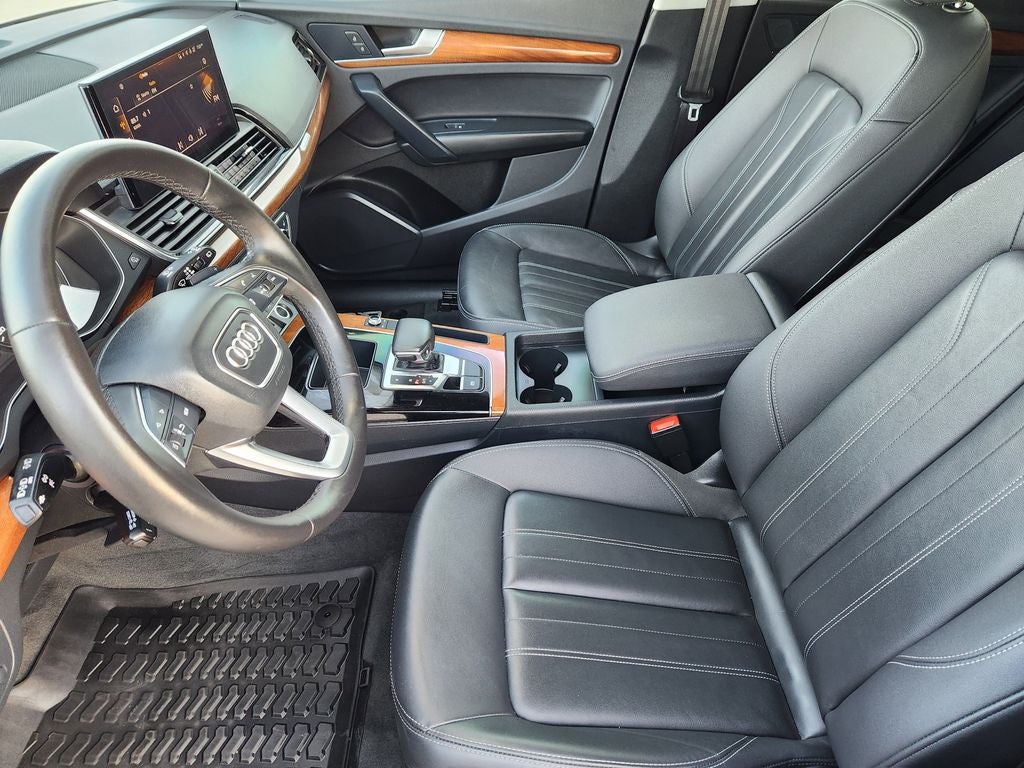 2023 Audi Q5 45 S line Premium quattro