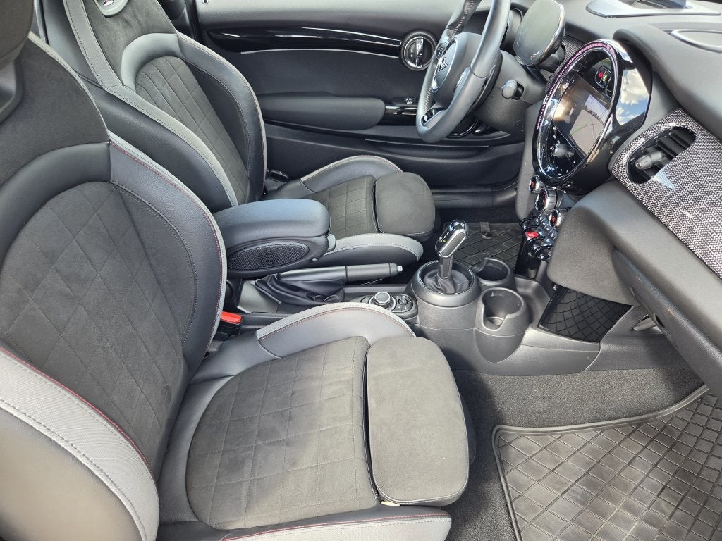 2023 MINI John Cooper Works Base