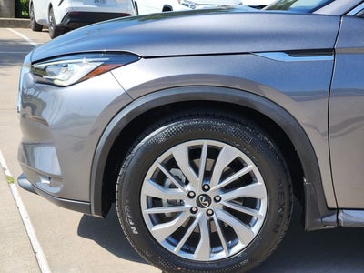 2023 INFINITI QX50 LUXE