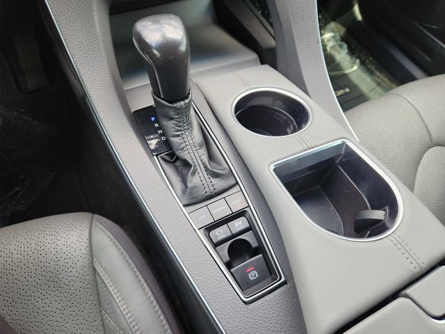 2021 Toyota Avalon Hybrid Limited