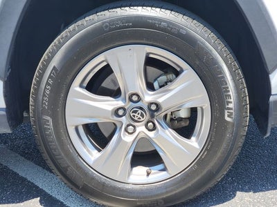 2025 Toyota RAV4 Hybrid XLE