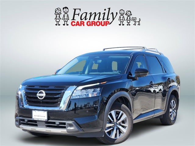 2024 Nissan Pathfinder SL