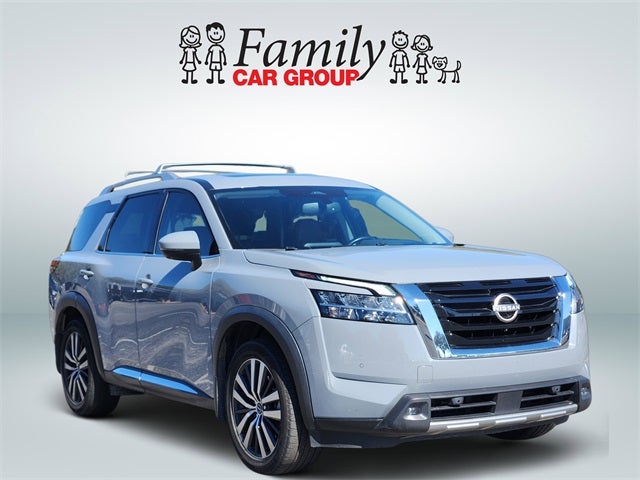 2022 Nissan Pathfinder Platinum