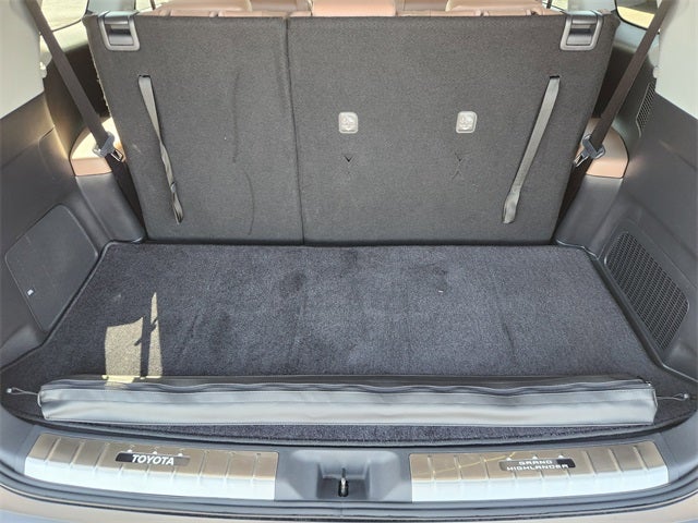 2025 Toyota Grand Highlander Platinum