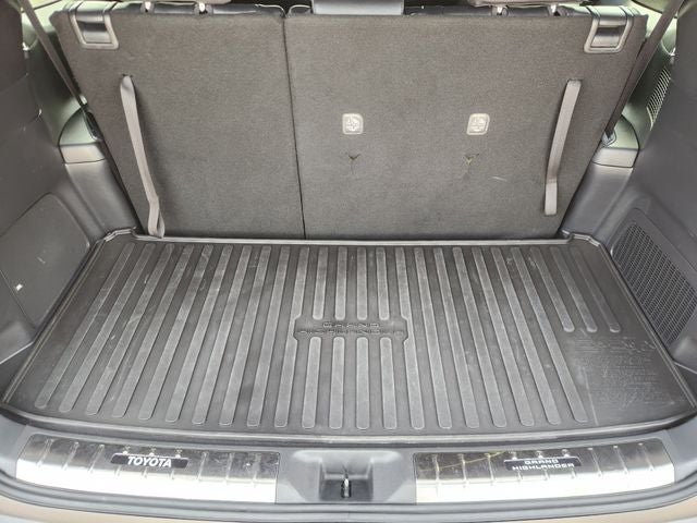 2026 Toyota Grand Highlander Hybrid Nightshade Edition