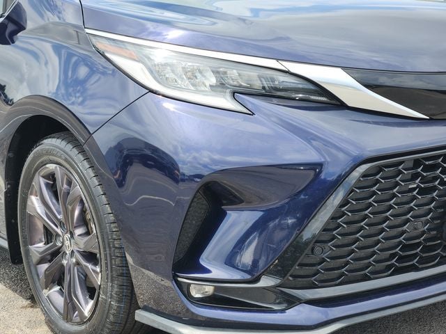 2022 Toyota Sienna XSE 7 Passenger