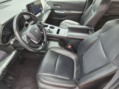 2022 Toyota Sienna XSE 7 Passenger