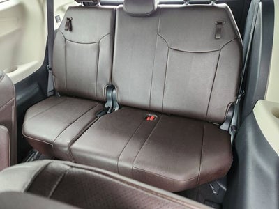 2024 Toyota Sienna Platinum 7 Passenger