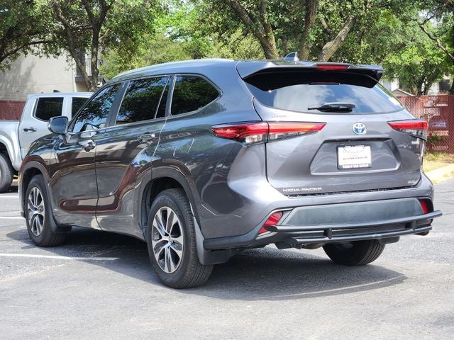 2023 Toyota Highlander Hybrid XLE