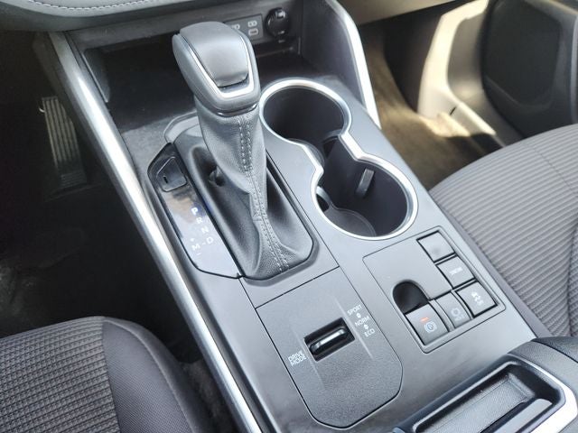 2025 Toyota Highlander LE