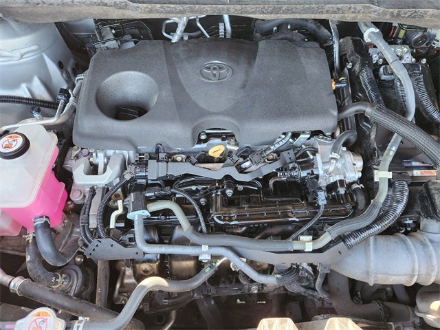 2022 Toyota Sienna LE 8 Passenger